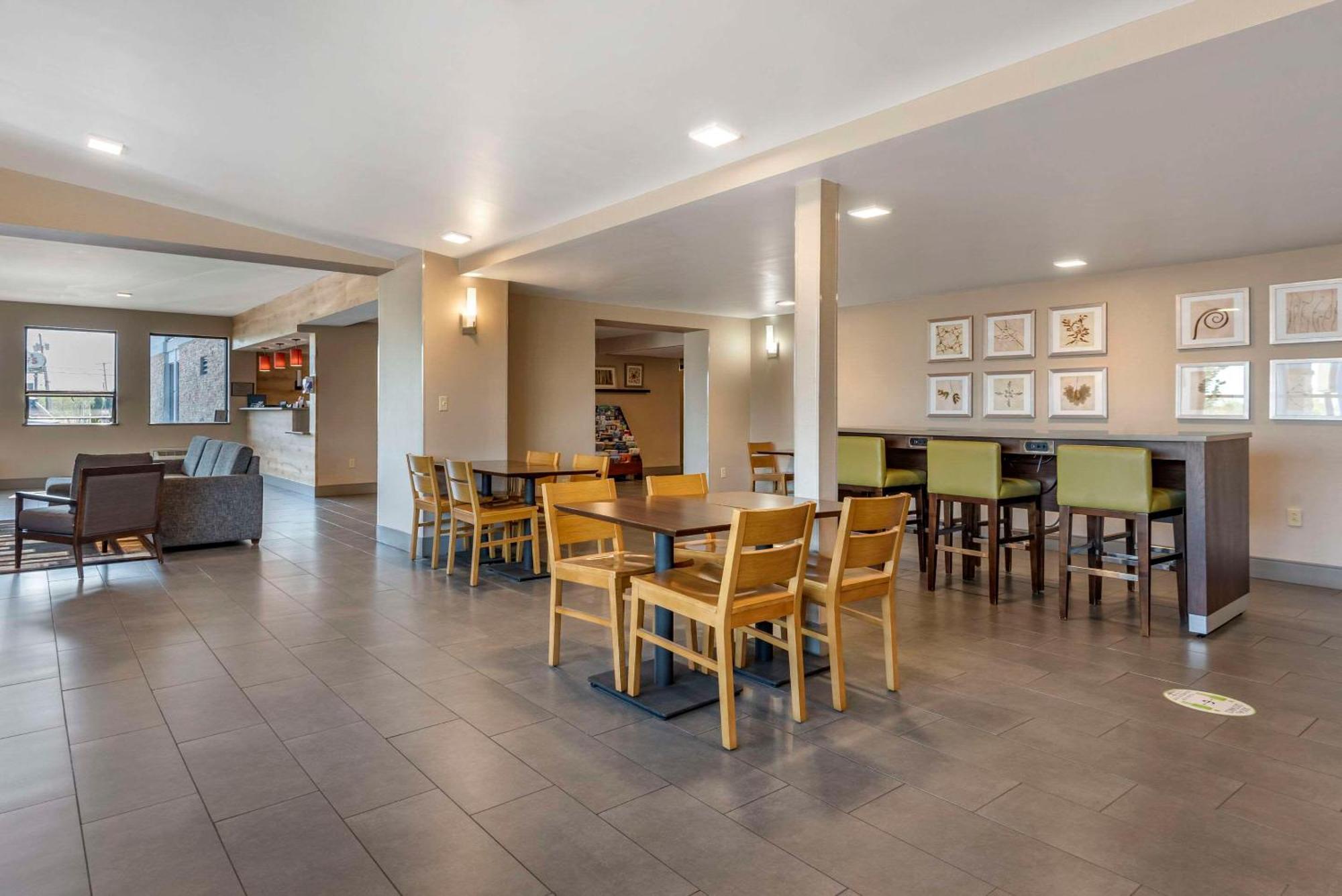 Comfort Inn & Suites Liverpool - Syracuse North Exteriér fotografie